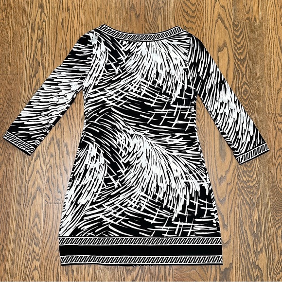 BCBG Max Azria Size XS - Picture 2 of 3